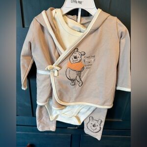 Brand New Disney Baby 6-9 month Tan Baby Outift Set with Winnie the Pooh Design